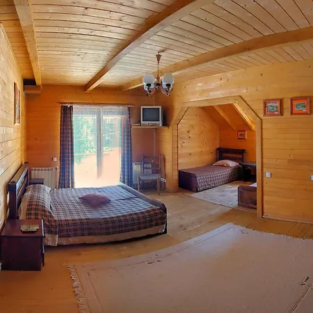 12 Months Estate Country house *
