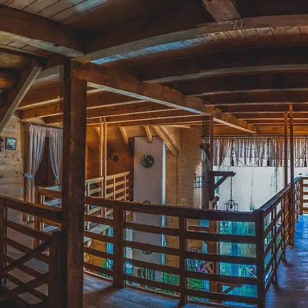 12 Months Estate בית כפרי